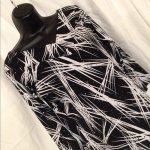 HOT BABE SIZE MEDIUM 3/4 SLEEVES With sequence